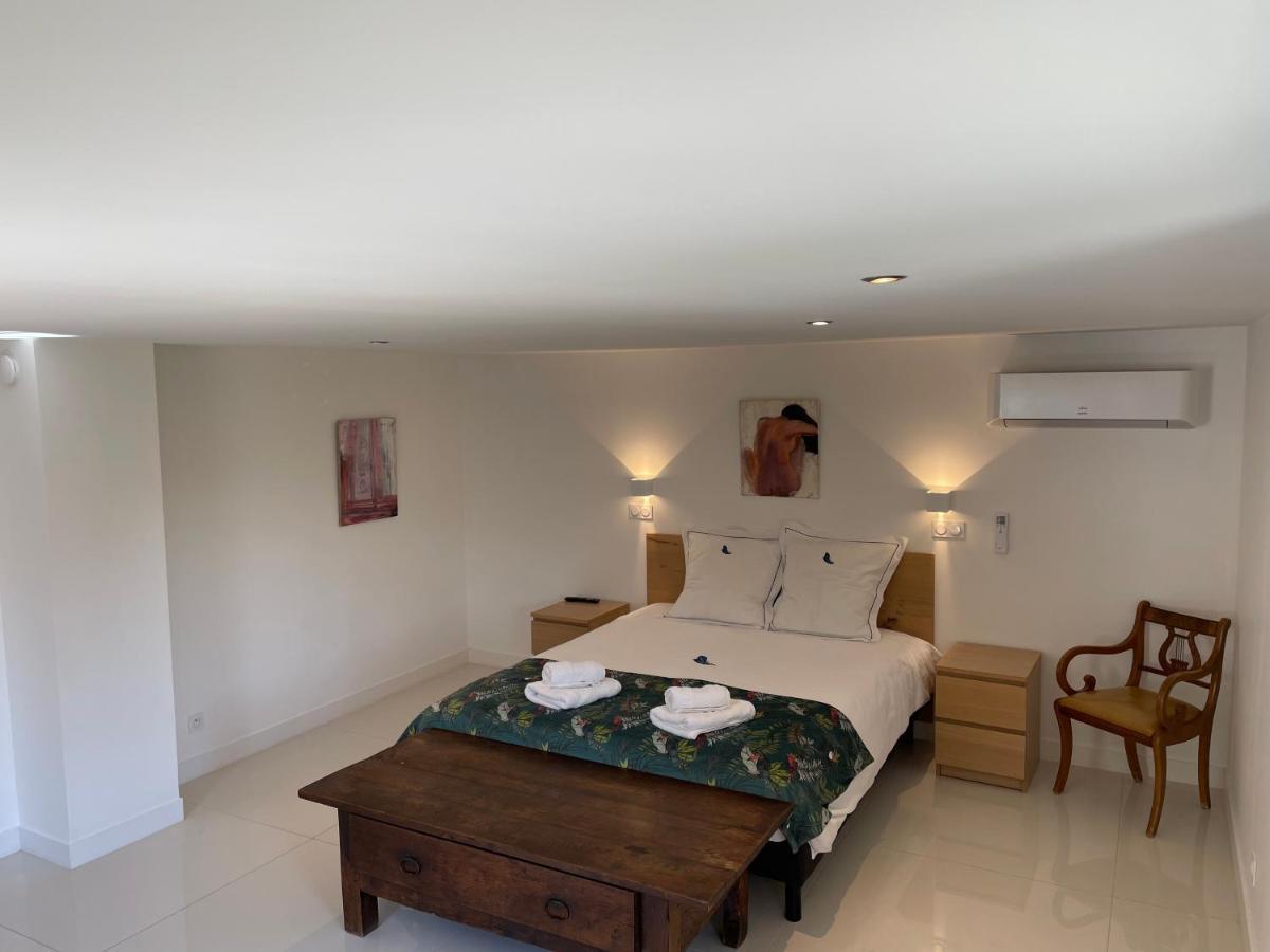 Bed & Breakfast Domaine De Calypso & - Adult Only Auriol